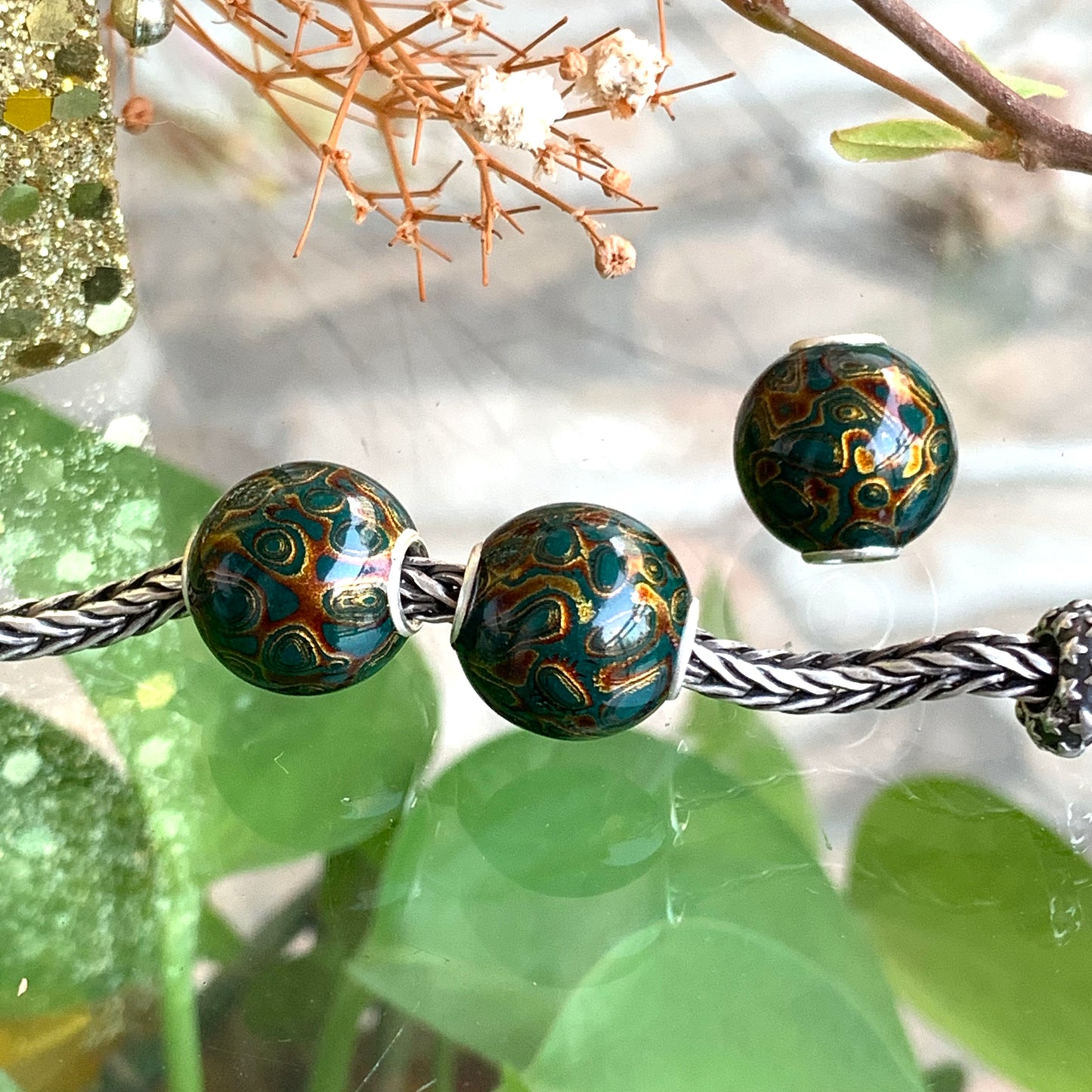 Dark Peacock Green Natural Resin Painted Handmade Wooden Beads with Silver Core for Bracelets