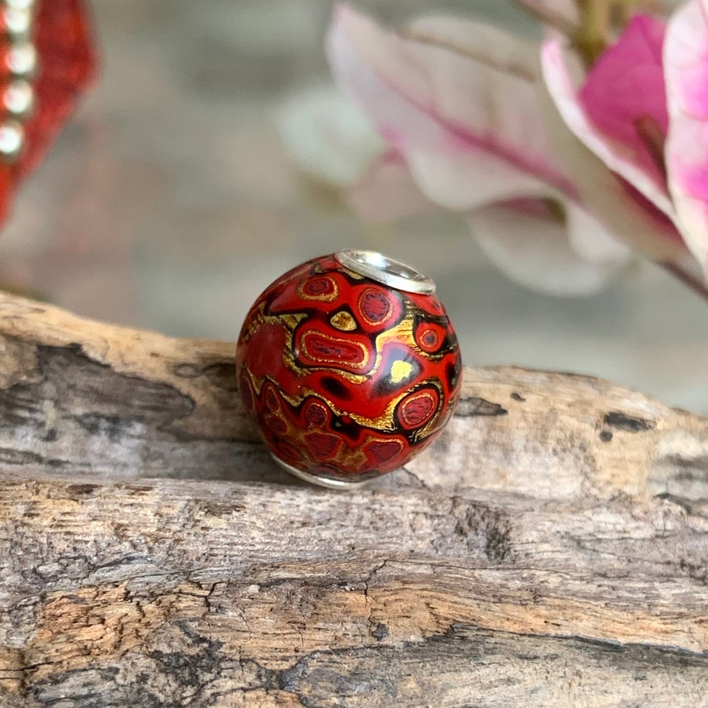 Gorgeous Red Natural Resin Painted Handmade Wooden Beads Wood Beads with Silver Core for Trollbeads Bracelets or Some Pandora Bangles