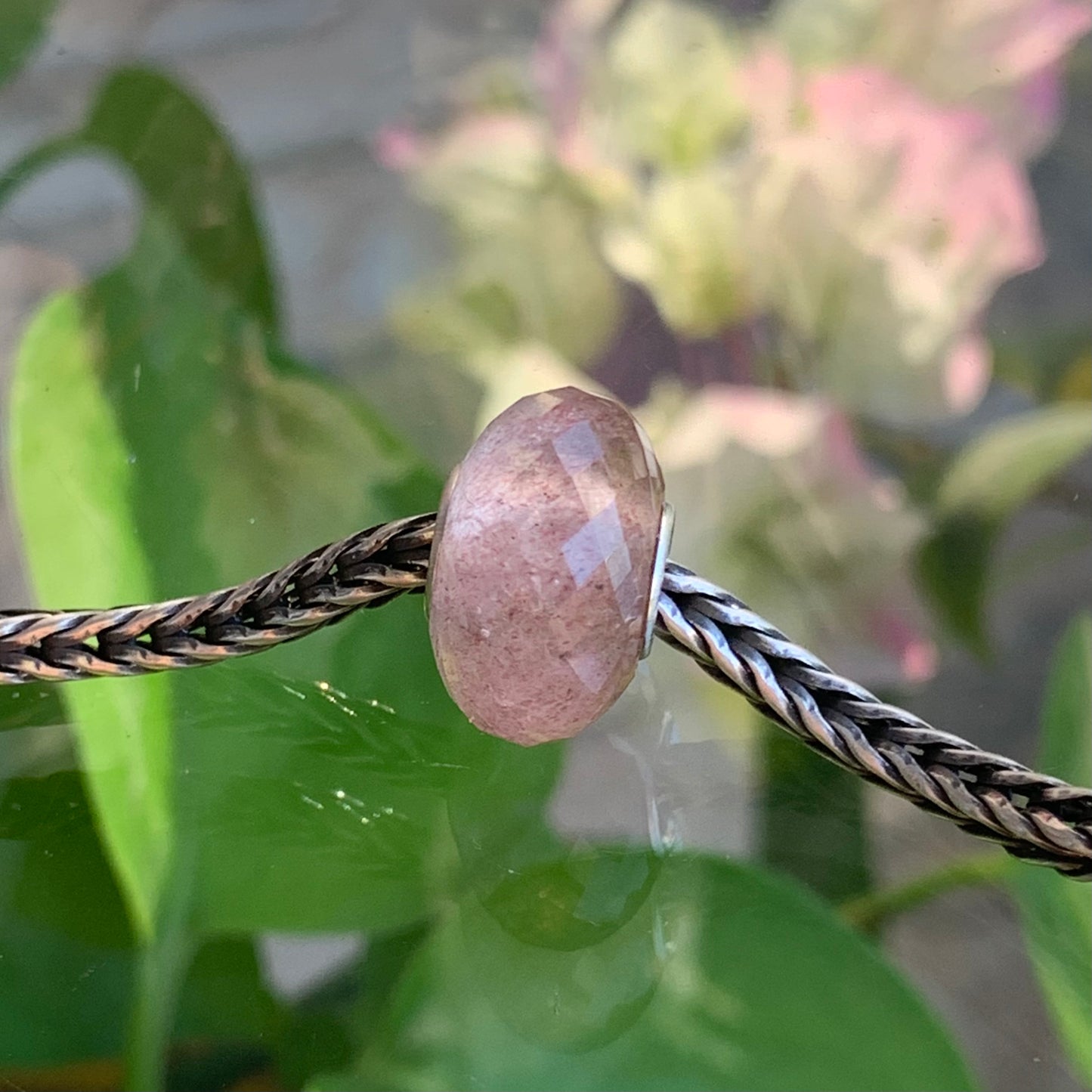 Natural Ampearlbeads Red Strawberry Quartz Faceted Beads with Silver Core Fits Charm Bracelets Zilveren Ketting Met Rood