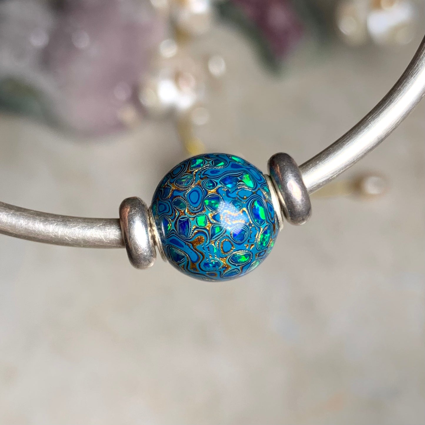 Colorful Natural Resin Painted Handmade Wooden Beads Inlaid with Opal or Shell