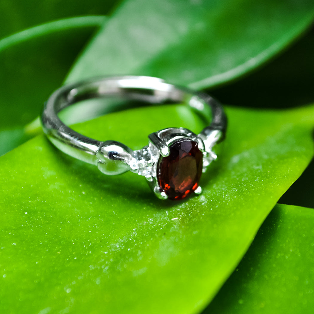 White Copper Ring with Gorgeous Gemstone Wholesale Engagement Wedding Ring