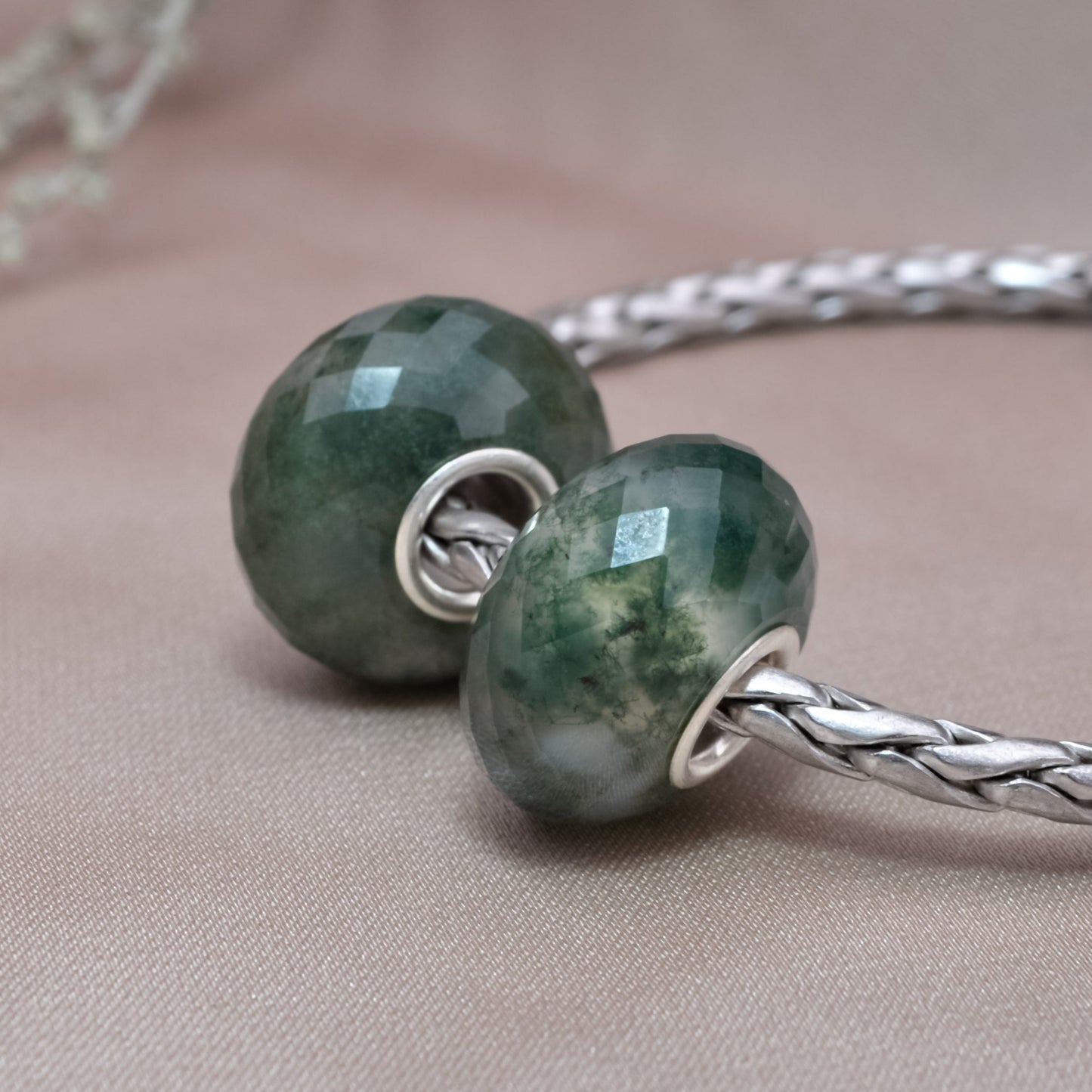 Faceted Green Waterweeds Agate Carnelian Gemstone Fashion Style Bead with Sterling Silver Core for European Bracelets