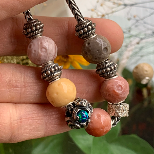 Alashan Agate Bead Carved with Round Pits of Moon Surface Round bead With Silver Core for Trollbeads Bracelets or Some Pandora Bangles