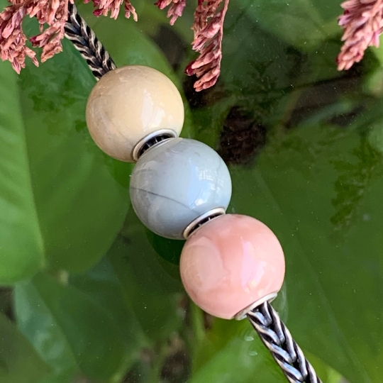 Cute Mini Round Alashan Agate Beads Rainbow Agate Beads With Silver Core for European Pandora Trollbeads Bracelets or Bangles