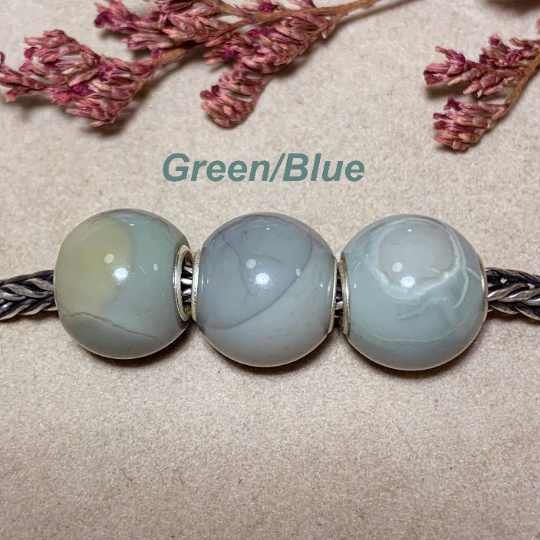 Cute Mini Round Alashan Agate Beads Rainbow Agate Beads With Silver Core for European Pandora Trollbeads Bracelets or Bangles