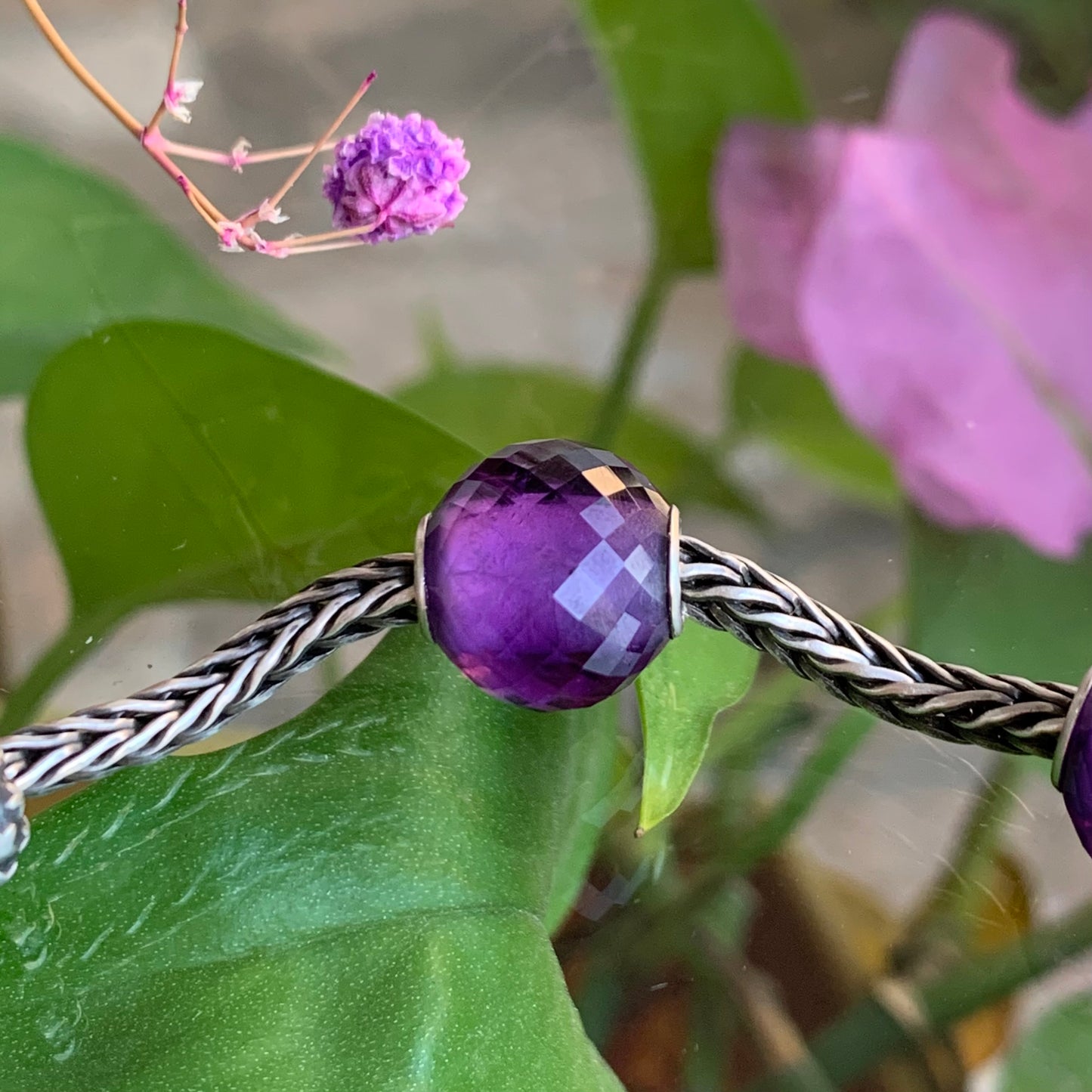 Awsome Transparent Amethyst Quartz Faceted Round Gemstone Bead Suitable for Trollbeads and Some Other European Charm Bracelets or Bangles