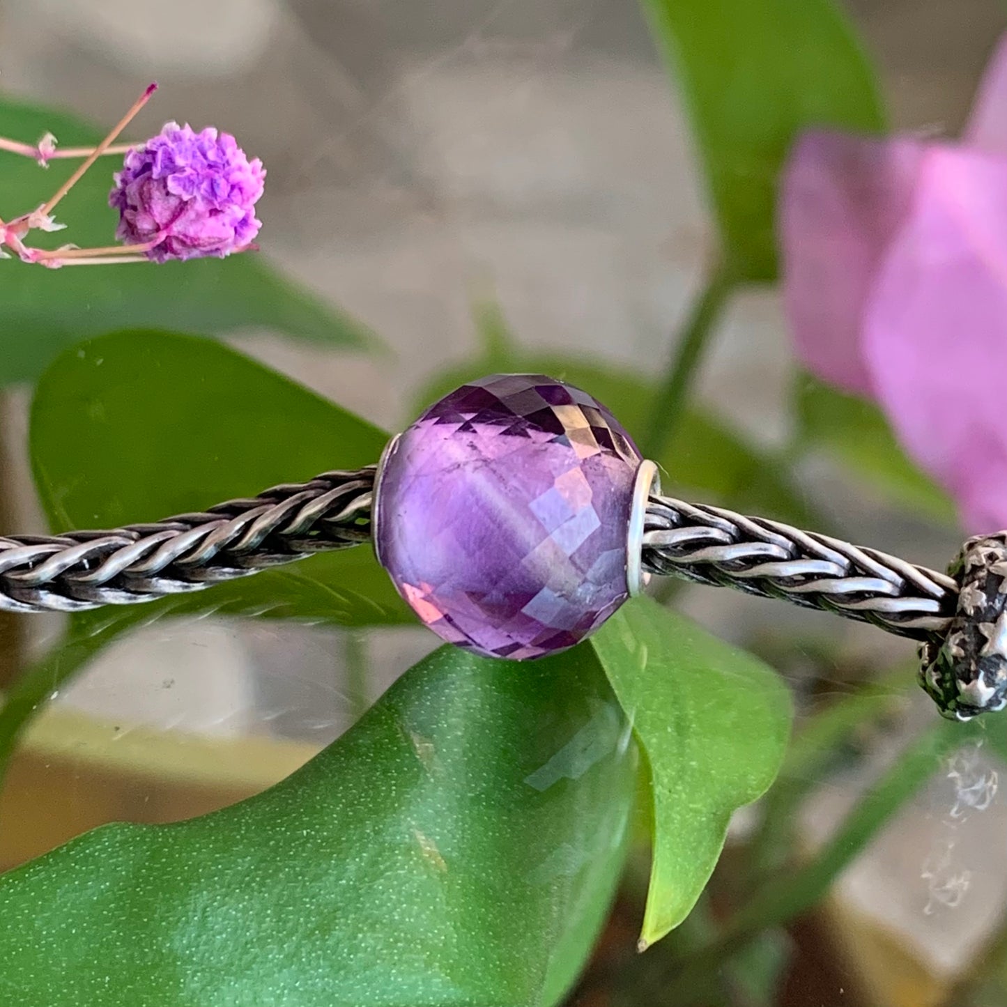 Awsome Transparent Amethyst Quartz Faceted Round Gemstone Bead Suitable for Trollbeads and Some Other European Charm Bracelets or Bangles