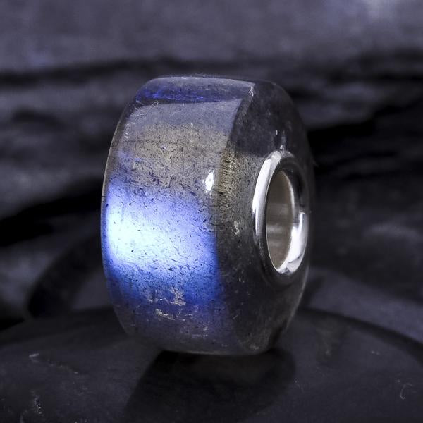 Ampearlbeads Smooth Labradorite Bead2