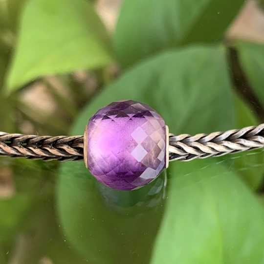Awsome Transparent Amethyst Quartz Faceted Round Gemstone Bead Suitable for Trollbeads and Some Other European Charm Bracelets or Bangles