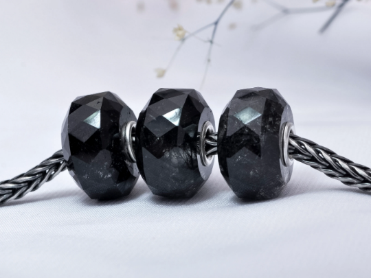 Black Rutilated Quartz Crystal Beads New Style Gemstone Small Core for Charm Bracelets