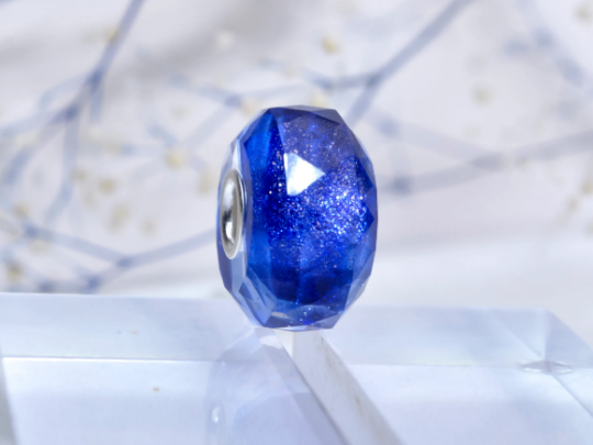 Faceted Stylish Blue Sand Stone Bead with Small Core Natural Beads Blue Charm