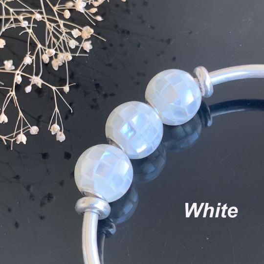 Ampearlbeads Charming Mother of Pearl Beads Mosaic Round Shell Beads White with Silver Core for European Bracelets or Bangles