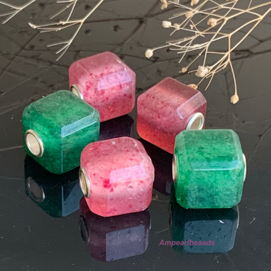 Unique Ampearlbeads Cube Shape Green Strawberry Quartz Red Strawberry Quartz Beads with Silver Core for European Bracelets or Bangles