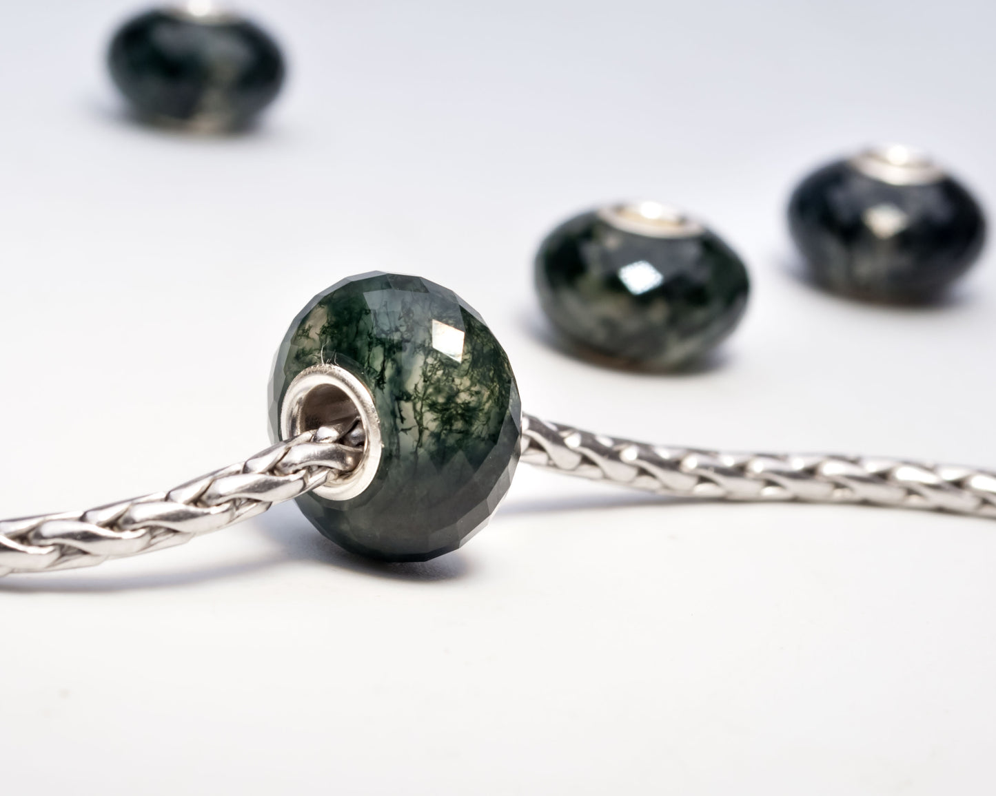 Faceted Green Waterweeds Agate Carnelian Gemstone Fashion Style Bead with Sterling Silver Core for European Bracelets