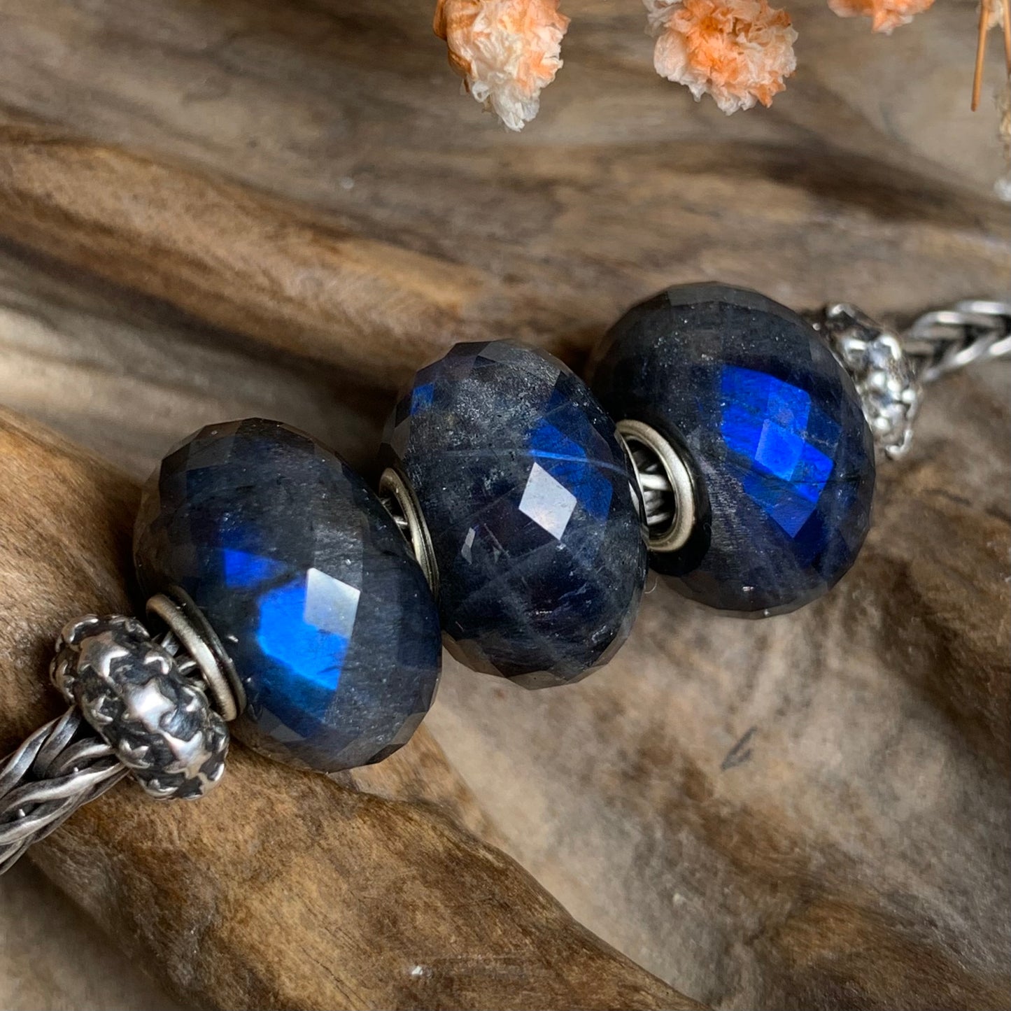 Gergous Faceted Dark Black Labradorite Beads With Blue Flash Gemstone Beads Fit for Charm European Bracelets