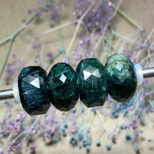 Noble Natural Gemstone Beads Fairly Good Faceted Green Apatite beads for European Charm Trollbeads Bracelet or Pandora Bangle