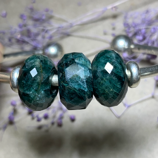 Noble Natural Gemstone Beads Fairly Good Faceted Green Apatite beads for European Charm Trollbeads Bracelet or Pandora Bangle