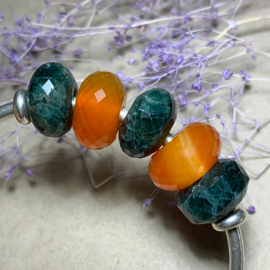 Noble Natural Gemstone Beads Fairly Good Faceted Green Apatite beads for European Charm Trollbeads Bracelet or Pandora Bangle