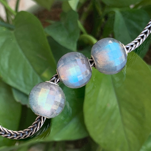 Faceted Labradorite Stone Beads Gemstone Silver Core with Blue Green Yellow Flash Artisanbeads For Trollbeads Bracelet Bangle
