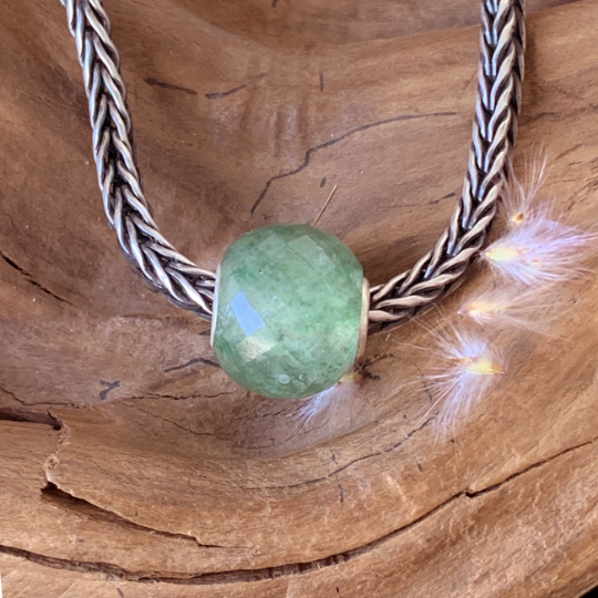 Lovely Faceted Mini Round Green Strawberry Quartz Beads with Silver Core for European Bracelets or Bangles