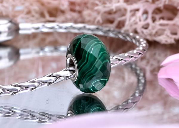 Faceted Blackish Green Malachite bead2