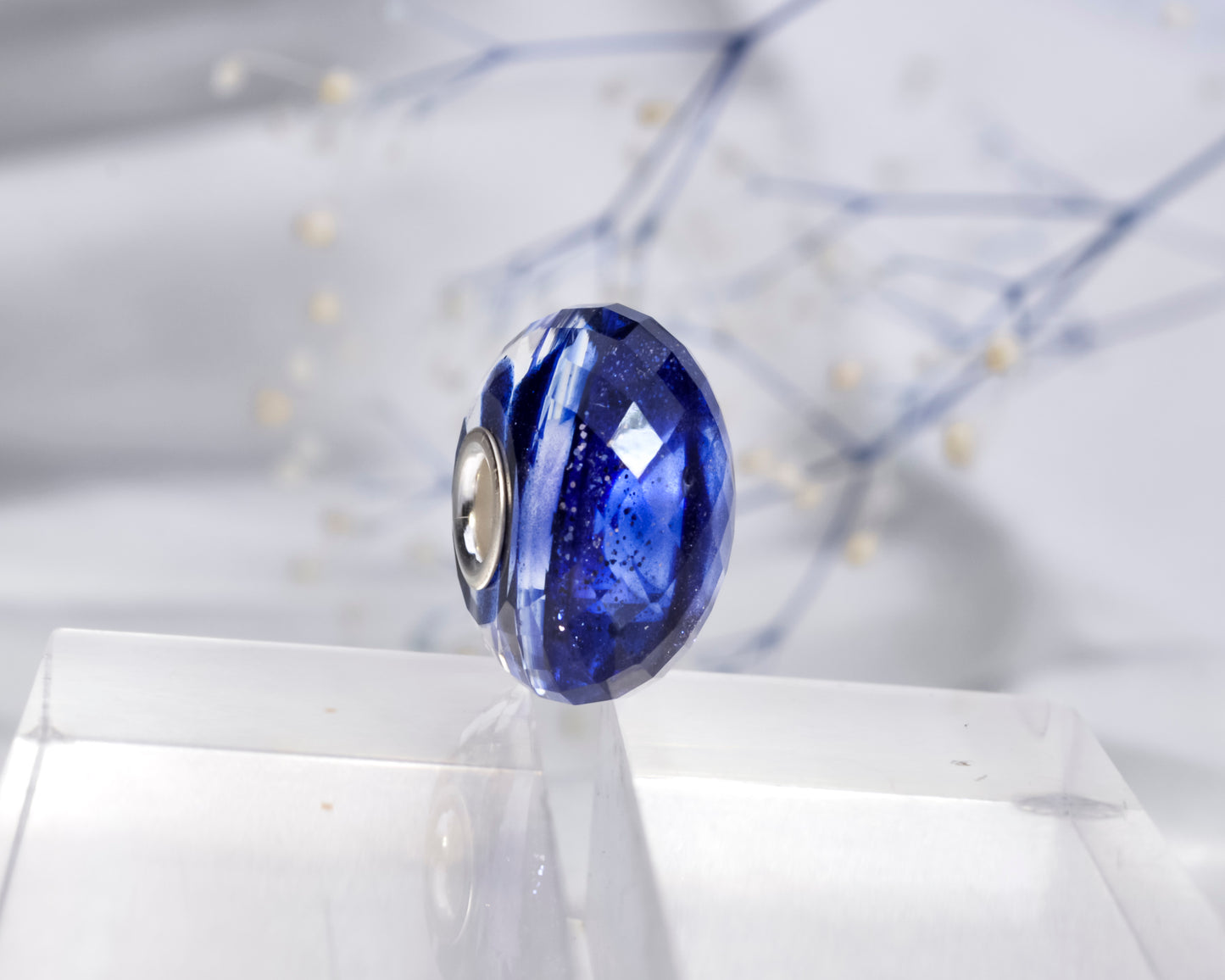 Faceted Transparent Blue Sand stone With Multi-Layered Veil Bead for European Charms Bracelets
