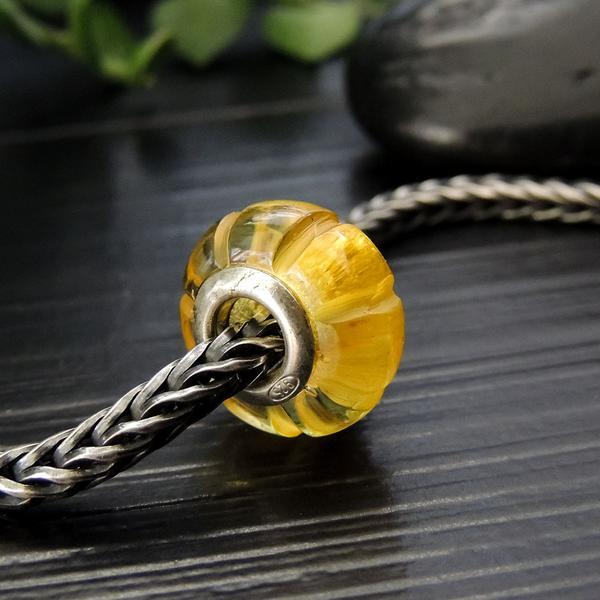 Facted Pumkin Shape Amber Lemon Colour 2