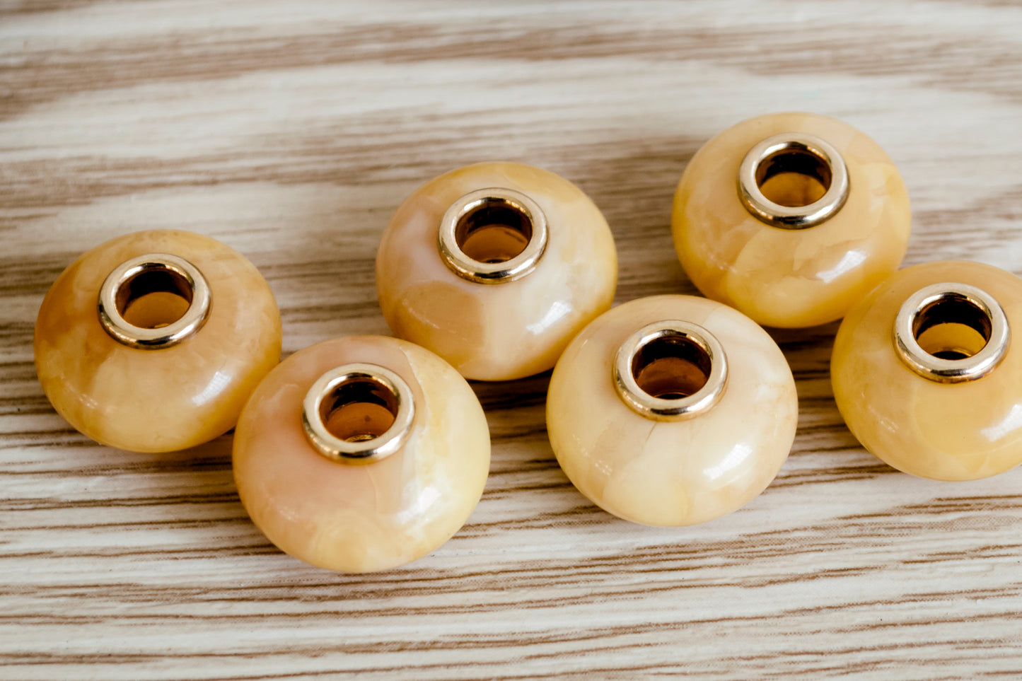 Gold-plating Pressured Amber 4