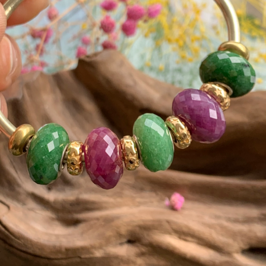 Gorgeous 18K Gold Stoppers Handmade Carved Gold Spacers for Ampearlbeads Pandora Trollbeads and Other Small Size Bracelets and Bangles