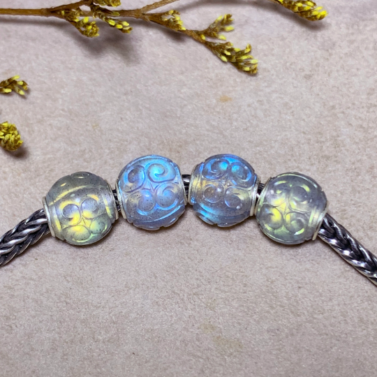 Round Carved Labradorite Mini 10mm Beads Natural Gemstone Artisanbeads with Silver Core For Some Pandora Bangle and Trollbeads Bracelets