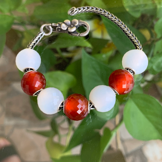 Faceted Ampearlbeads Mini Round Onyx Beads with Silver Core Red White Black Onyx for European Pandora and Trollbeads Bracelets or Bangles