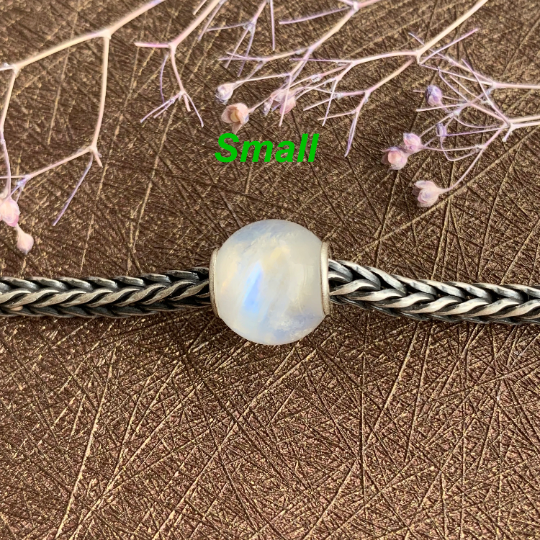 Romantic Ampearlbeads Mini Round White Moonstone Beads with Silver Core for European Bracelets or Bangles