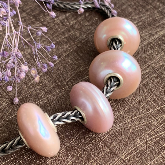 Beautiful Natural Flat Freshwater Pearl Value Beads White Purple Lilac Beads for Trollbeads Bracelets and Some of the Pandora Bangles