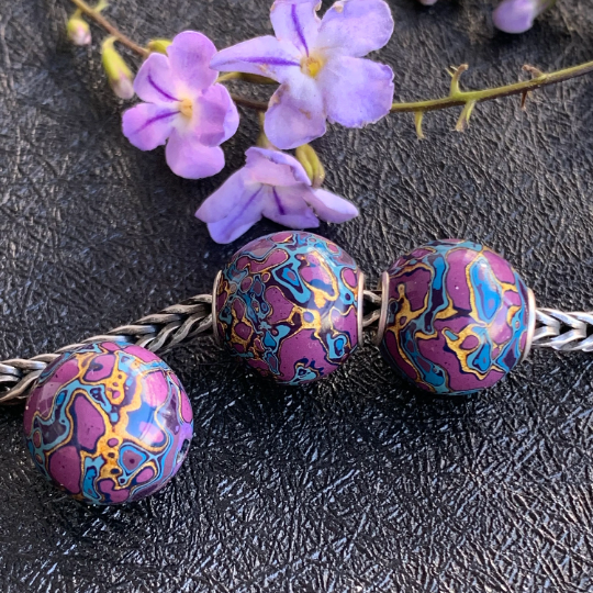Beautiful Blue Purple Natural Resin Painted Handmade Wooden Beads Wood Beads with Silver Core for Trollbeads Bracelets or Some Pandora Bangles