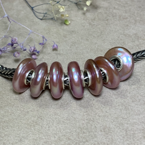 Stylish Natural Flat Shiny Purple Pearl Spacer Freshwater Pearl Beads With Silver Core Amazing Beads for European Bracelets