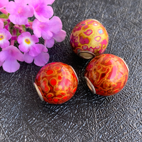 Gorgeous Red Natural Resin Painted Handmade Wooden Beads Wood Beads with Silver Core for Trollbeads Bracelets or Some Pandora Bangles