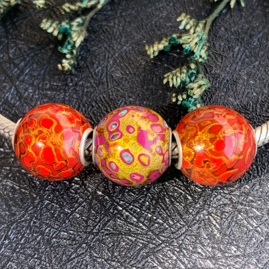 Gorgeous Red Natural Resin Painted Handmade Wooden Beads Wood Beads with Silver Core for Trollbeads Bracelets or Some Pandora Bangles