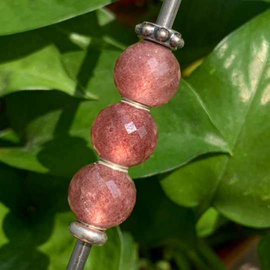 Strawberry Quartz Charm Faceted Round Beads Red Strawberry Quartz with Silver Core Artisan Beads for European Bracelet and Bangles