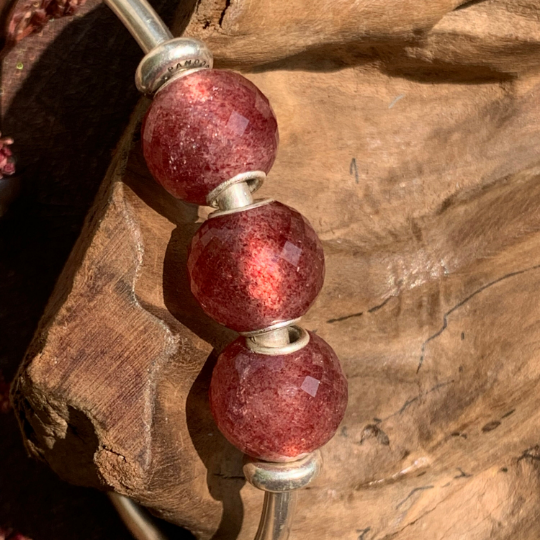 Strawberry Quartz Charm Faceted Round Beads Red Strawberry Quartz with Silver Core Artisan Beads for European Bracelet and Bangles