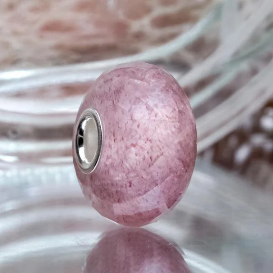 Natural Ampearlbeads Red Strawberry Quartz Faceted Beads with Silver Core Fits Charm Bracelets Zilveren Ketting Met Rood