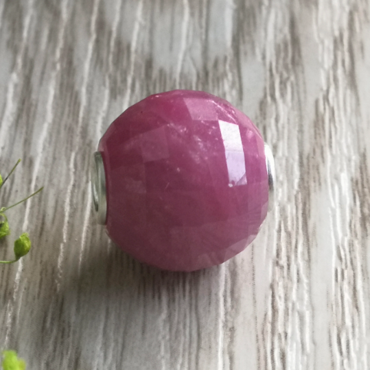 Natural Ruby Bead Big Round Gemstone Beads with Trapezoidal Cutting Hand Made Jewelry for Charm Bracelets and Bangles