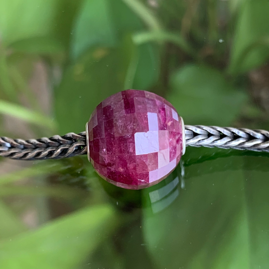 Natural Ruby Bead Big Round Gemstone Beads with Trapezoidal Cutting Hand Made Jewelry for Charm Bracelets and Bangles