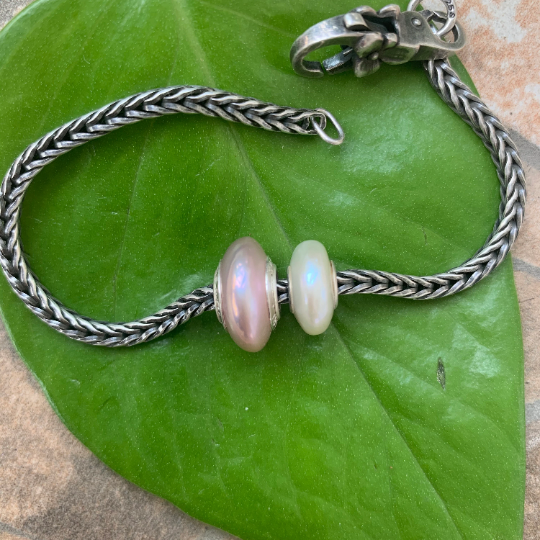 Stylish Natural Flat Small Pearl Freshwater Pearl Beads With Silver Core Amazing Beads for European Bracelet