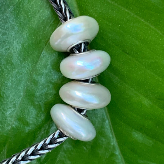 Stylish Natural Flat Small Pearl Freshwater Pearl Beads With Silver Core Amazing Beads for European Bracelet