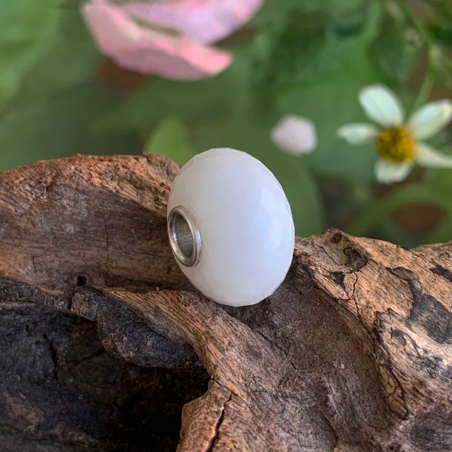 Faceted White Jade Gemstone Bead with Sliver Core for European Charm Bracelets
