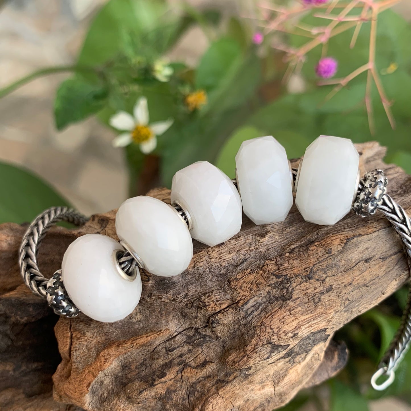Faceted White Jade Gemstone Bead with Sliver Core for European Charm Bracelets