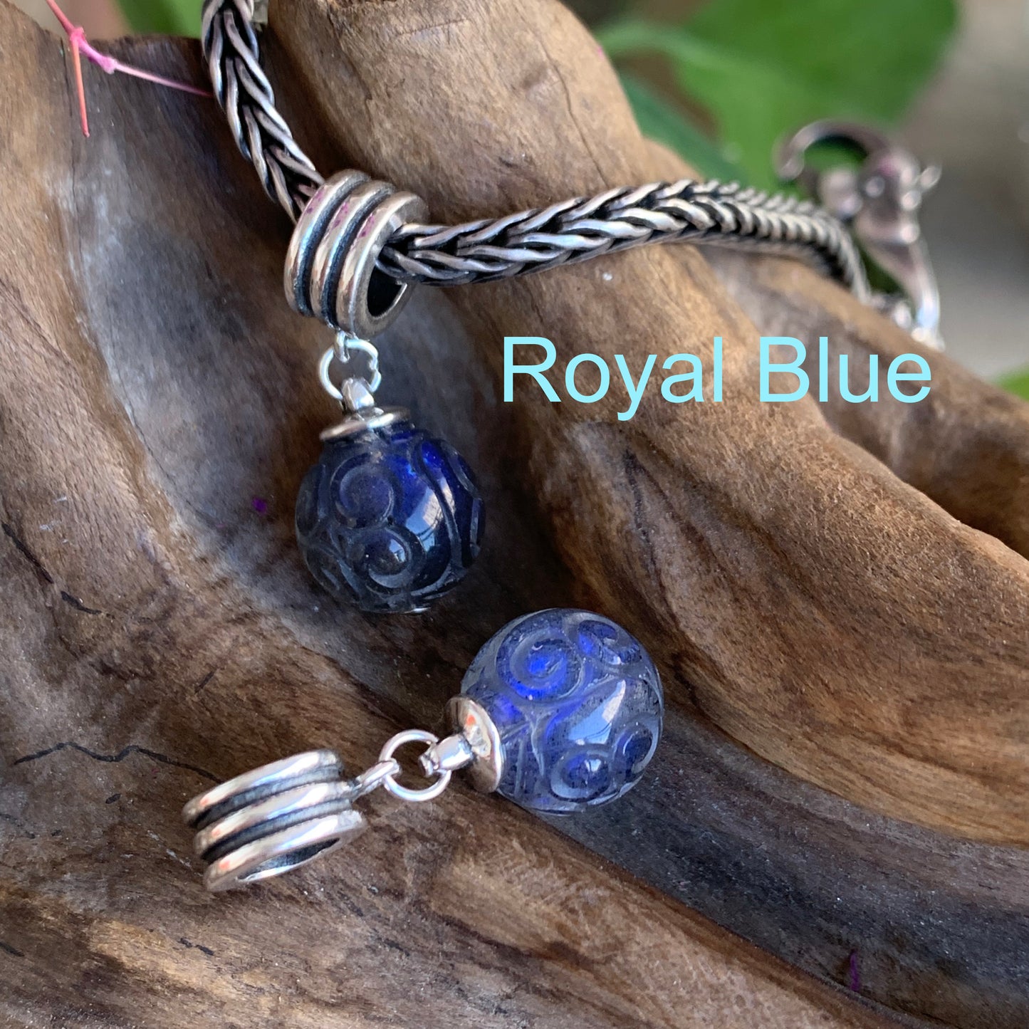 Ampearlbeads Round Carved Labradorite Beads Silver Dangle Mini 10mm Labradorite gemstone Charm Beads Glass Beads Spacer for European Charm Bracelets