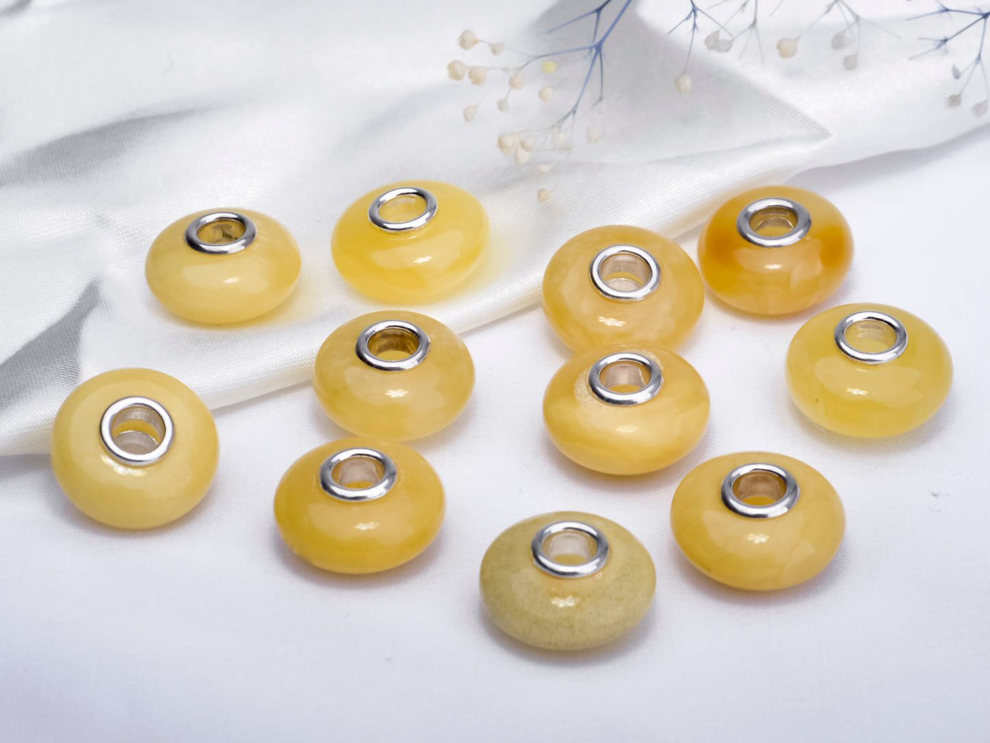 yellow and white amber 15-15.5mm 5
