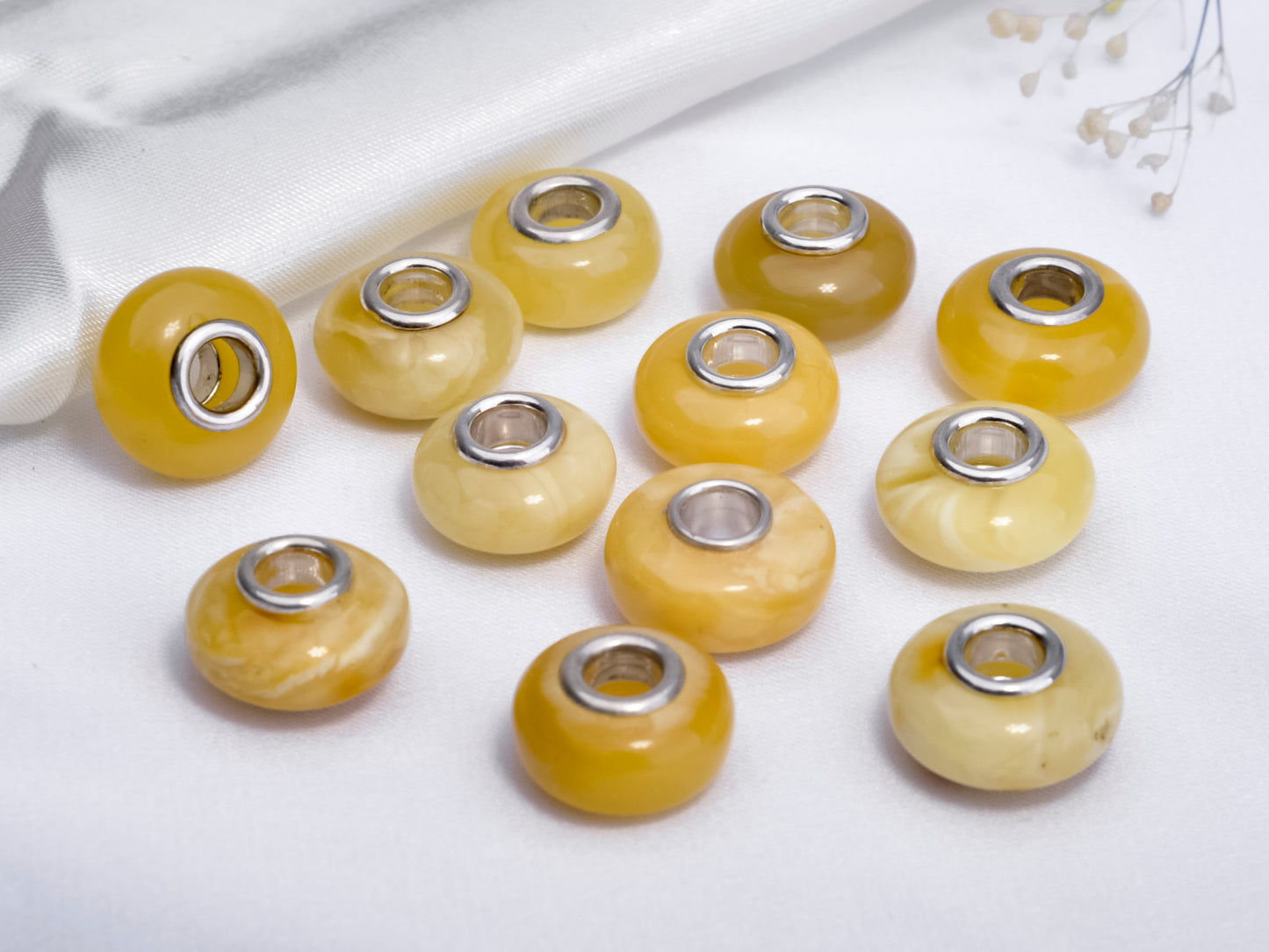 yellow/white amber 7