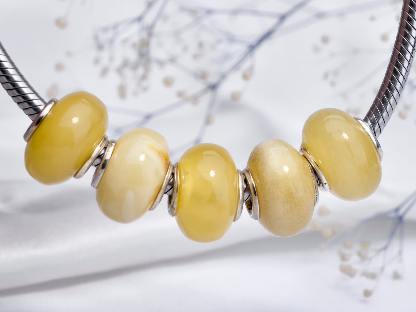 yellow and white plump amber 4